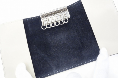 CELINE/セリーヌ】よりバイカラー6連キーケースが入荷しました