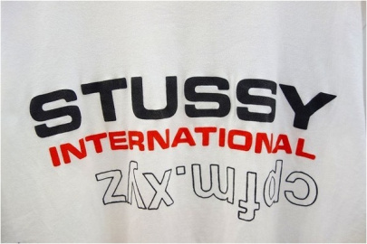 「ストリートブランドのstussy 」