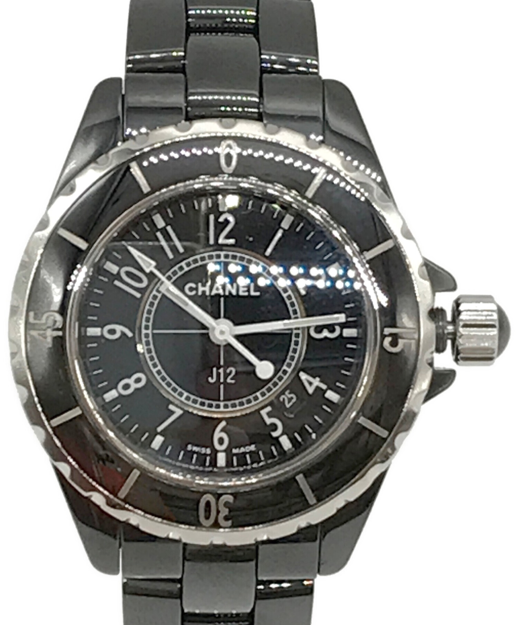 CHANEL / シャネル】J12 リストウォッチ|時代を超えて愛される 