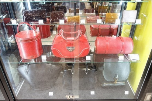 ブランドアイテムの古着買取