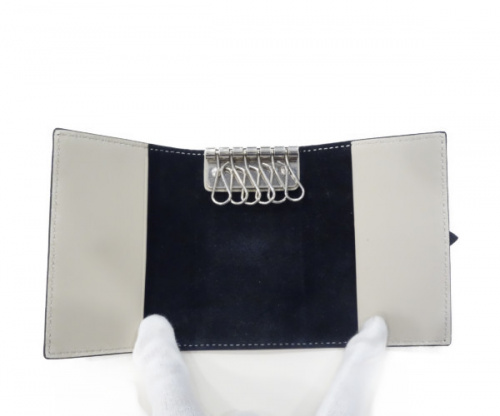 CELINE/セリーヌ】よりバイカラー6連キーケースが入荷しました