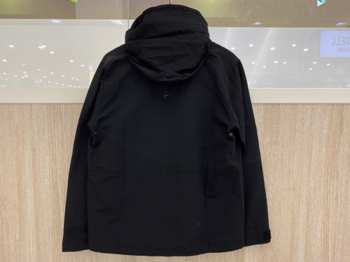 ソフネットのマウンテンパーカー