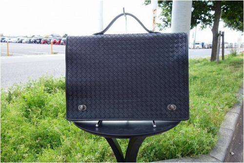 ビジネスアイテムのBOTTEGA VENETA