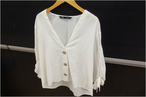 ザラのブラウス