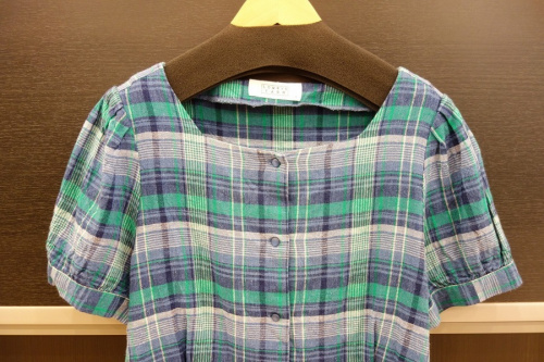 ローリーズファームの柄ブラウス