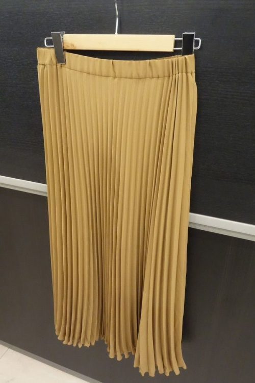 インディビのプリーツスカート