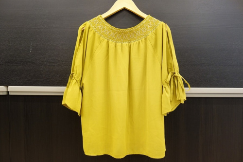 マジェスティックレゴンの半袖ブラウス