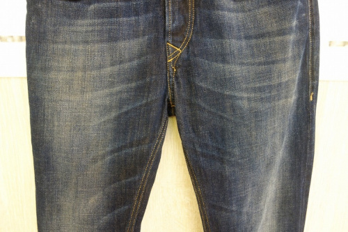 ストレートデニムのメンズ