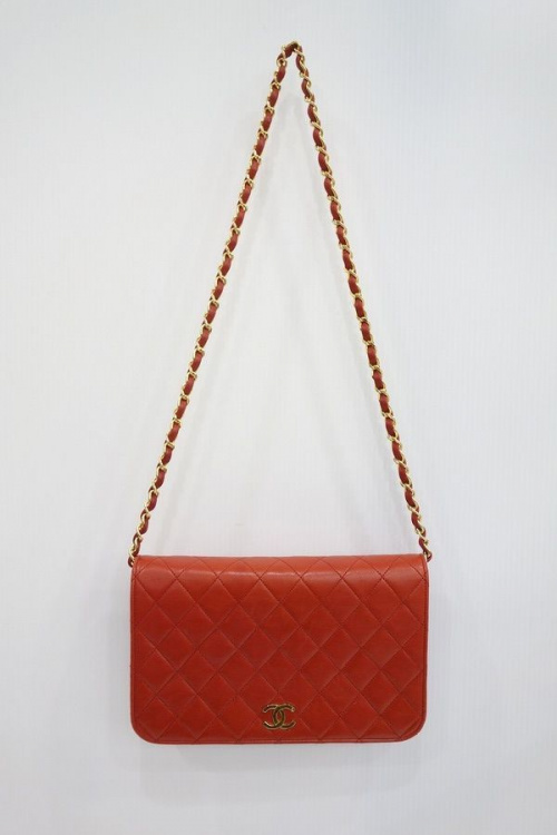 チェーンショルダーバッグのレディース