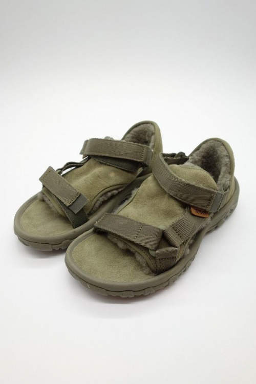 TEVA×UGGのテバ×アグ