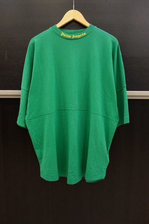 パーム・エンジェルスのオーバーサイズロゴTシャツ