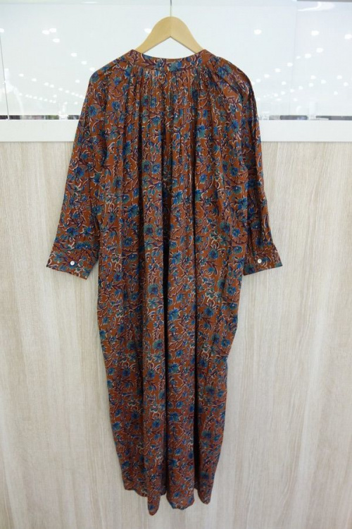 アーバンリサーチドアーズのインドアラベスクプリントワンピース