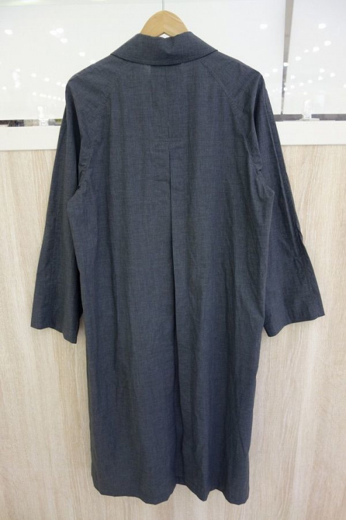 マーガレットハウエルのバックプリーツステンカラーコート