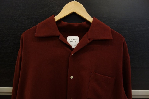 オープンカラーシャツのメンズ