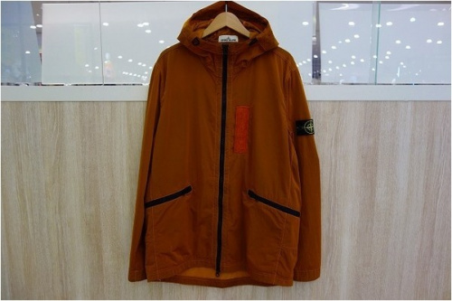 STONE ISLANDのストーンアイランド