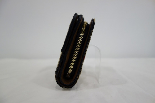 2つ折り財布のユニセックス