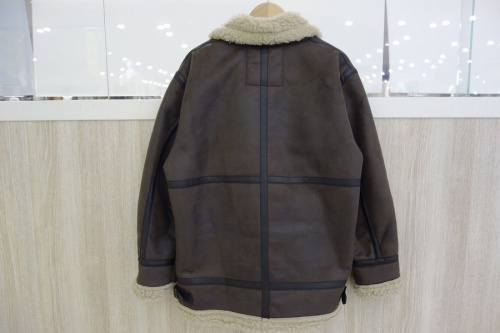 アルファインダストリーズのB-3フライトジャケット