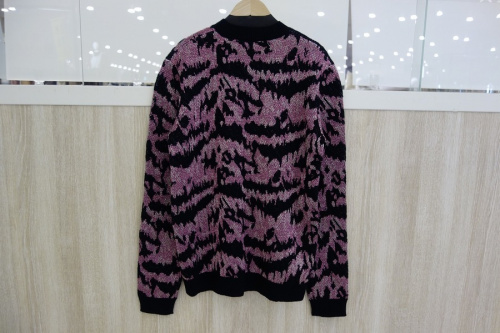 グッチのウールタイガーセーター