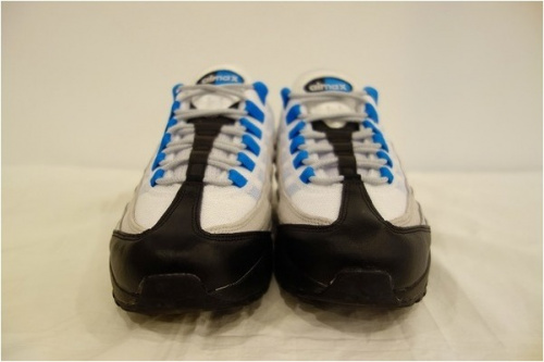 ナイキのローカットスニーカー