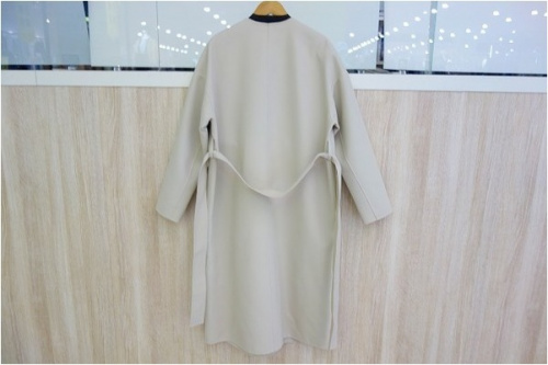 エッセン ロートレアモンのガンフラップコート