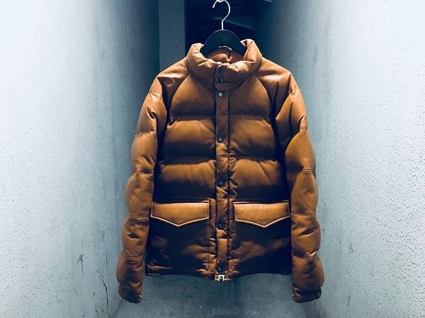 A BATHING APE/アベイシングエイプのシャークパーカーやHEROなダウン 
