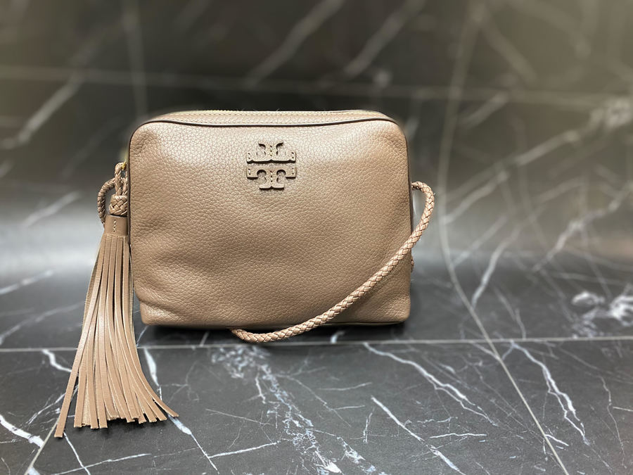 TORY BURCH トリーバーチ タッセル ショルダーバッグ - ショルダーバッグ