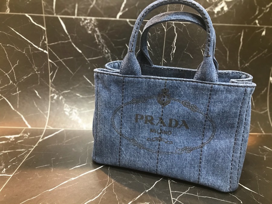 PRADA デニムバック