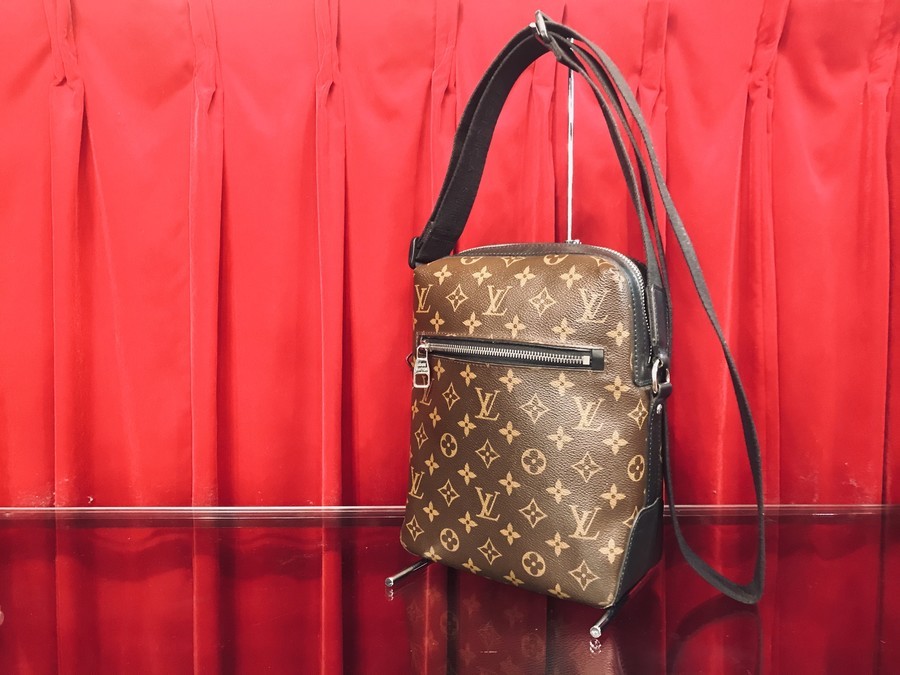 LOUIS VUITTON/ルイヴィトン】よりマカサートーレスPM(M40635)が買取