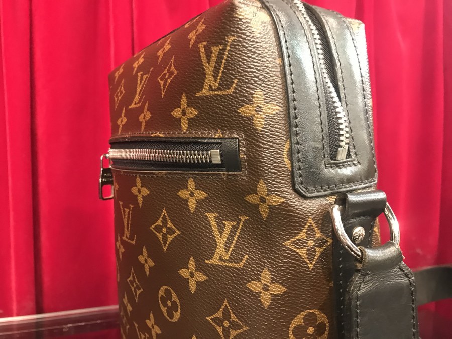 LOUIS VUITTON/ルイヴィトン】よりマカサートーレスPM(M40635)が買取 