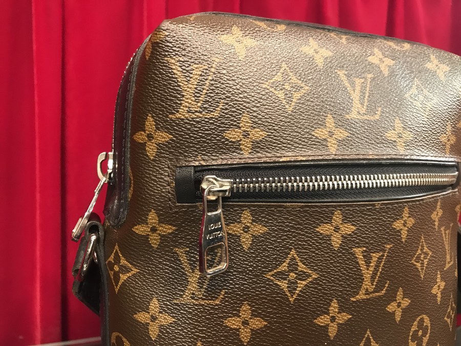 LOUIS VUITTON/ルイヴィトン】よりマカサートーレスPM(M40635)が買取 LOUIS VUITTON/ルイヴィトン】よりマカサートーレスPM(M40635)が買取