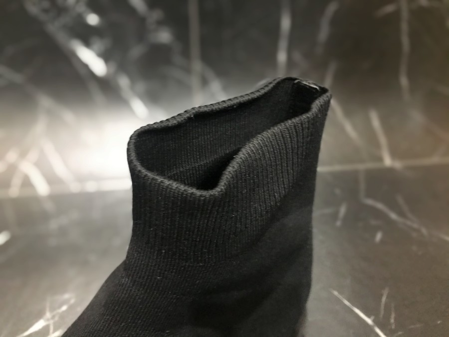 人気ブランド【PRADA/プラダ】よりソックススニーカー（4T3365） の