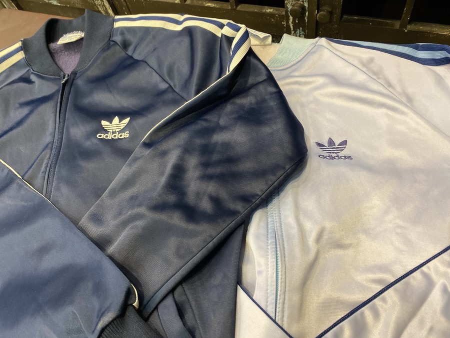 有名ブランド【adidas originals/アディダスオリジナル】より切替 