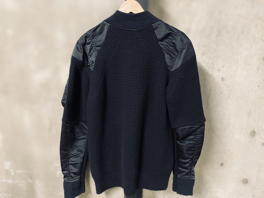 有名ブランド【sacai/サカイ】よりMA-1インサートプルオーバー 有名ブランド【sacai/サカイ】よりMA-1インサートプルオーバー
