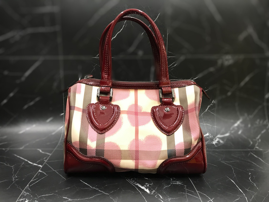 【格安saleスタート】 有名ブランド【BURBERRY / バーバリー】よりハートプリント バッグ