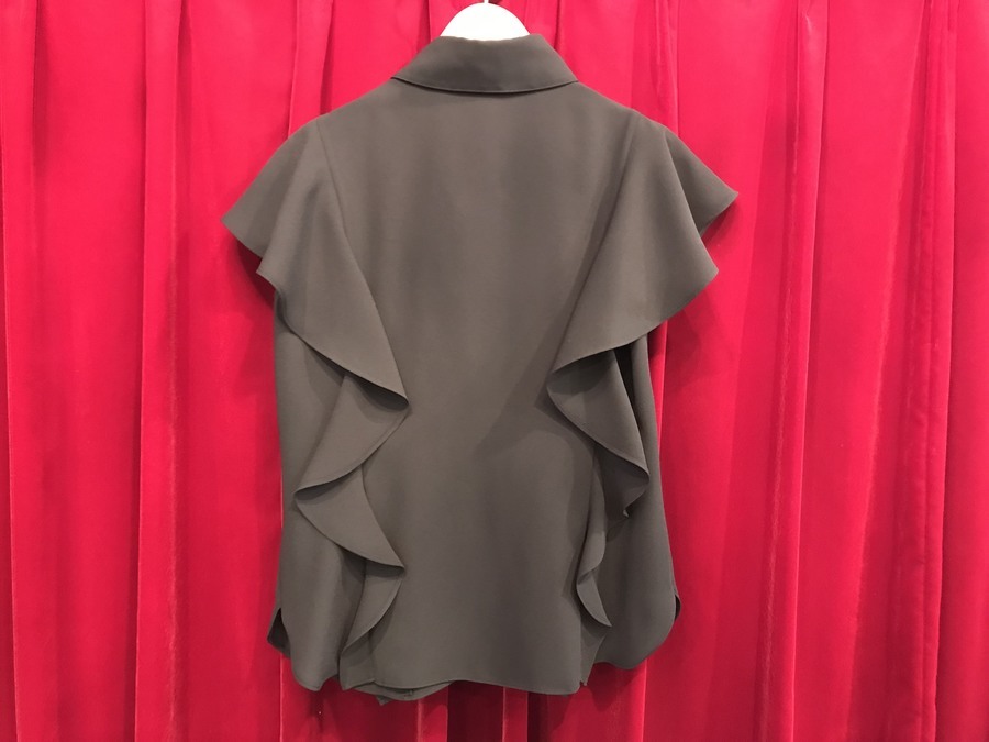 theory / セオリー】よりPrime GGT BD Ruffle Top / ラッフルトップが 