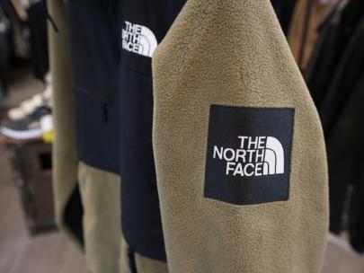 「アウトドアブランドのTHE NORTH FACE 」