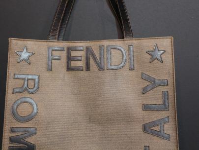 「ラグジュアリーブランドのFENDI 」