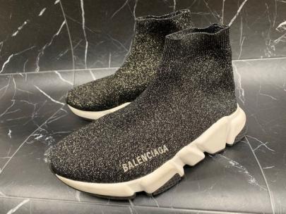 「ラグジュアリーブランドのBALENCIAGA 」