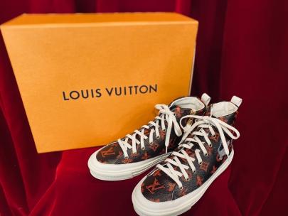 「ラグジュアリーブランドのLOUIS VUITTON 」