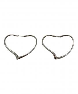 「ラグジュアリーブランドのTiffany & Co. 」