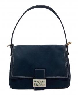 「ラグジュアリーブランドのFENDI 」