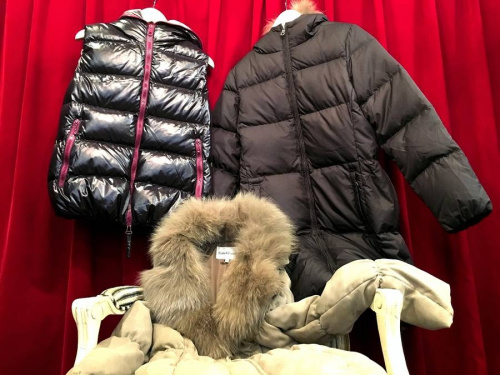 DUVETICAのダウンジャケット