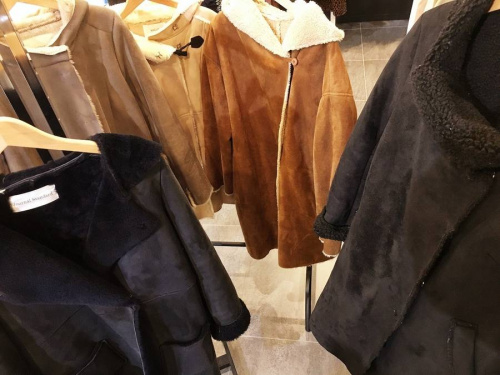 セレクトのムートンコート