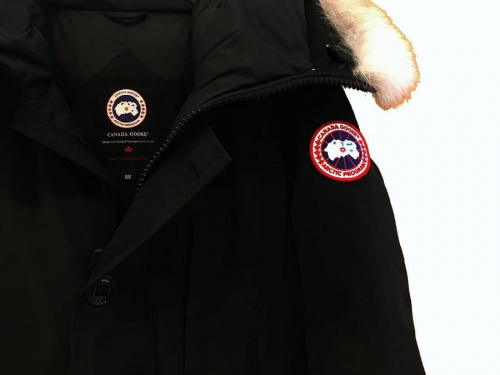 CANADA　GOOSEのカナダグース