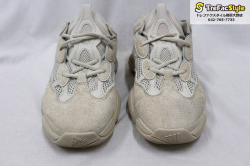 ラグジュアリーブランドのYEEZY