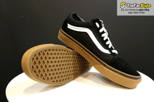 VANSのスニーカー