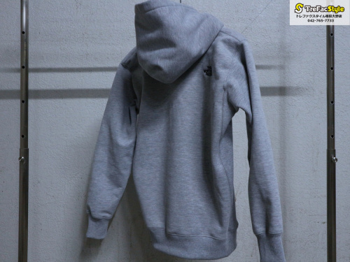 ザノースフェイスのHEATHER LOGO BIG HOODIE
