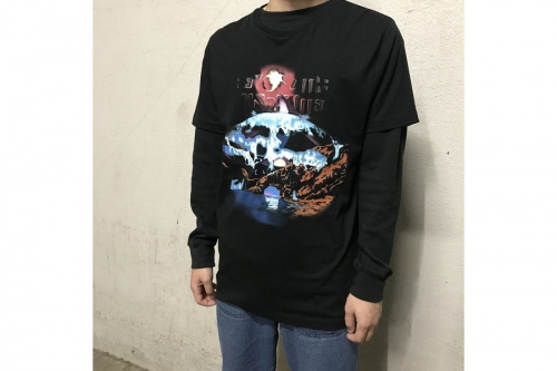バレンシアガのTシャツ