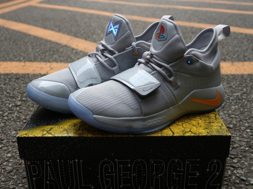 スニーカーのメンズ