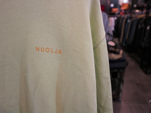 アクネストゥディオズのスウェット